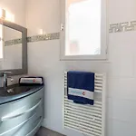 Apartamento De La Plage-3 By Interhome Cavalaire-sur-Mer